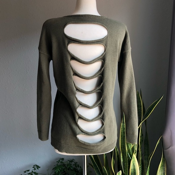 Express Sweater - Picture 3 of 7